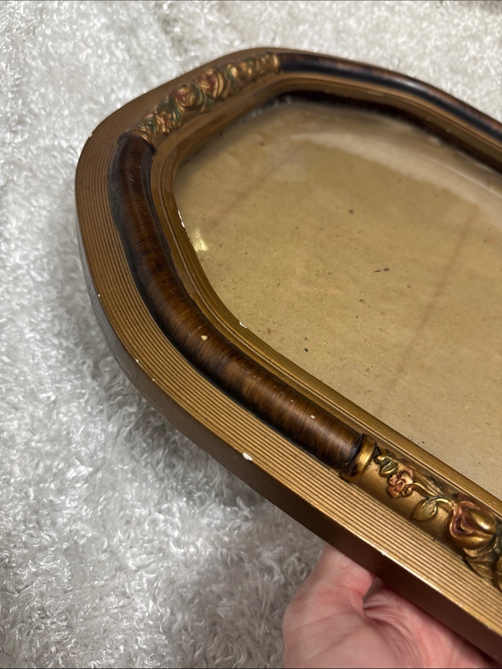 Vintage floral frame with beveled glass - Picture 3 of 7